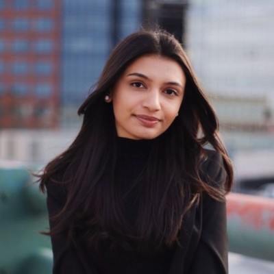 Hani Rukh-E-Qamar